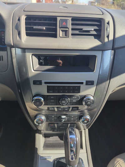 2012 Ford Fusion, $3250. Photo 11