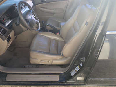 2005 Honda Accord, $2750. Photo 10