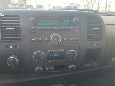 2012 Chevrolet 2500 Crew Cab, $14995. Photo 12