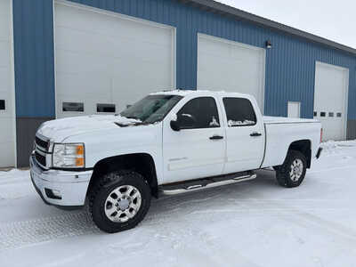 2012 Chevrolet 2500 Crew Cab, $14995. Photo 2