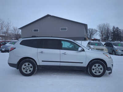 2017 Chevrolet Traverse, $7950. Photo 3