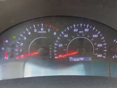 2010 Toyota Camry, $6995. Photo 10