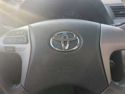 2010 Toyota Camry, $6995. Photo 11