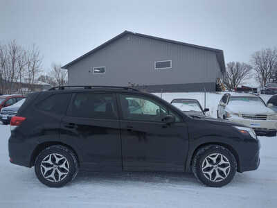 2022 Subaru Forester, $20995. Photo 5