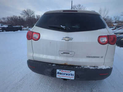 2012 Chevrolet Traverse, $3995. Photo 4