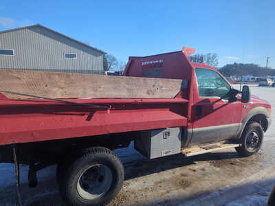 1999 Ford F350 Reg Cab, $12000. Photo 7