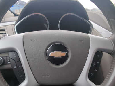 2010 Chevrolet Traverse, $3900. Photo 11