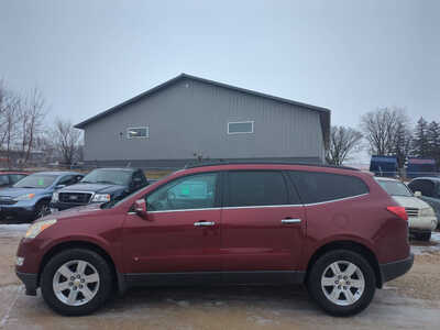 2010 Chevrolet Traverse, $3900. Photo 2