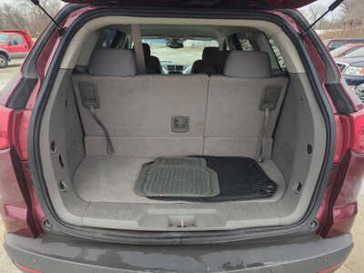 2010 Chevrolet Traverse, $3900. Photo 5