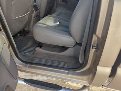 2004 Chevrolet 2500 Crew Cab, $13900. Photo 10
