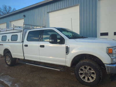 2022 Ford F350 Crew Cab, $32500. Photo 7