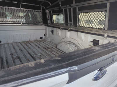 2022 Ford F350 Crew Cab, $32500. Photo 8