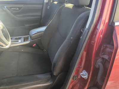 2015 Nissan Altima, $5995. Photo 7
