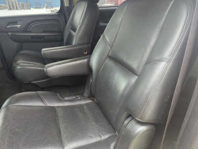 2012 GMC Yukon XL, $8900. Photo 10