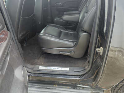 2012 GMC Yukon XL, $8900. Photo 11