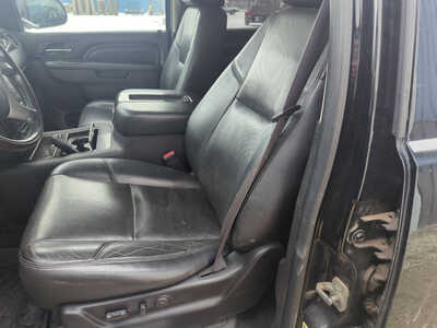 2012 GMC Yukon XL, $8900. Photo 12