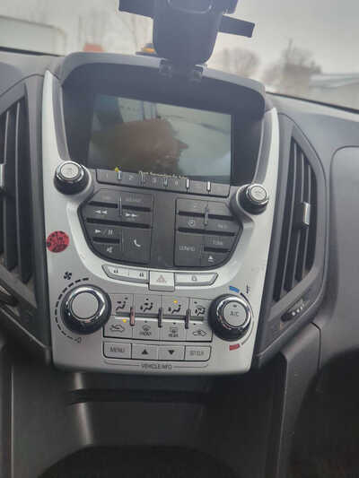 2014 Chevrolet Equinox, $4995. Photo 12