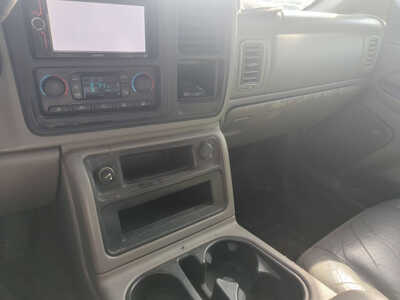 2004 Chevrolet 2500 Crew Cab, $8999. Photo 10