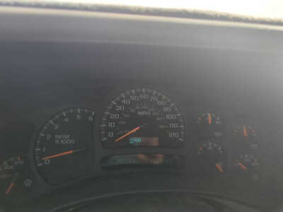 2004 Chevrolet 2500 Crew Cab, $8999. Photo 12