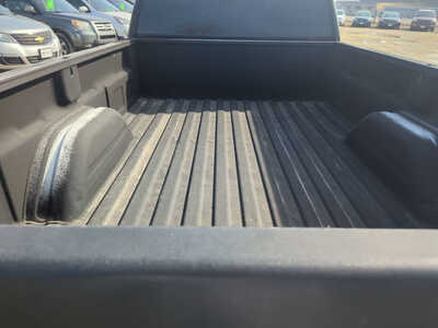2004 Chevrolet 2500 Crew Cab, $8999. Photo 8