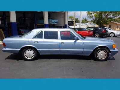 1987 Mercedes-Benz 300-Class, $10000. Photo 2