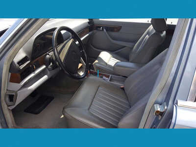 1987 Mercedes-Benz 300-Class, $10000. Photo 5