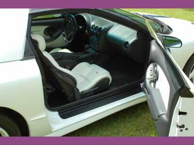 1994 Pontiac Firebird, $10300. Photo 3