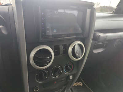 2009 Jeep Wrangler, $7950. Photo 11