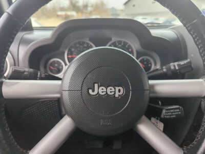 2009 Jeep Wrangler, $7950. Photo 12