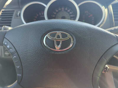 2010 Toyota Tacoma, $10999. Photo 11