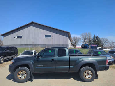 2010 Toyota Tacoma, $10999. Photo 2
