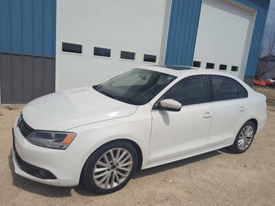 2012 Volkswagen Jetta, $4595. Photo 3