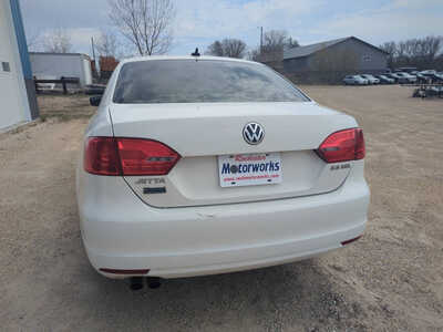 2012 Volkswagen Jetta, $4595. Photo 8
