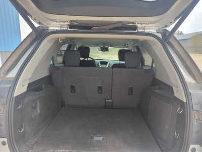 2017 Chevrolet Equinox, $3999. Photo 8