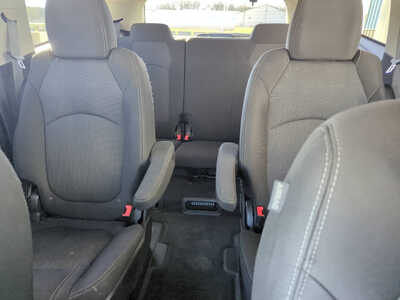 2015 Chevrolet Traverse, $7500. Photo 9