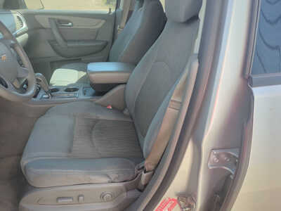 2017 Chevrolet Traverse, $7950. Photo 11