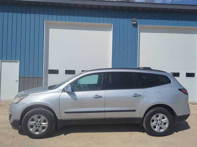 2017 Chevrolet Traverse, $7950. Photo 2