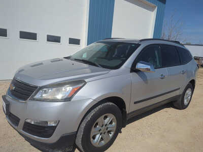 2017 Chevrolet Traverse, $7950. Photo 3