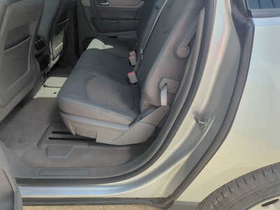 2017 Chevrolet Traverse, $7950. Photo 9