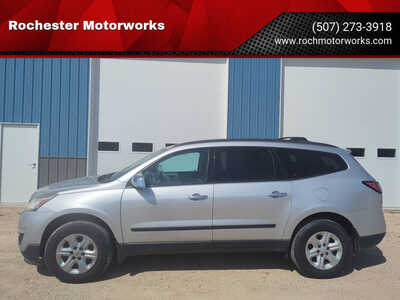 2017 Chevrolet Traverse, $7950. Photo 1