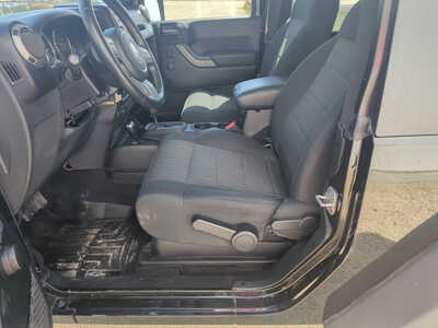2011 Jeep Wrangler, $18995. Photo 10