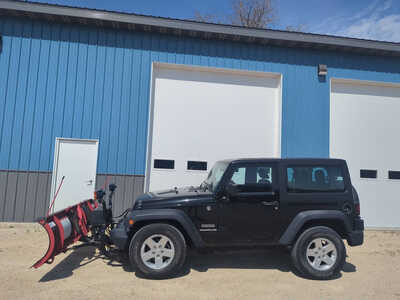 2011 Jeep Wrangler, $18995. Photo 2