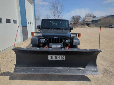 2011 Jeep Wrangler, $18995. Photo 4