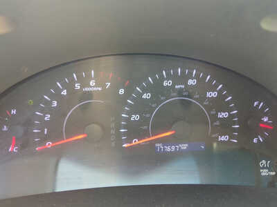 2010 Toyota Camry, $6500. Photo 11