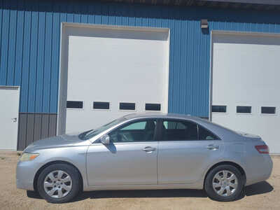 2010 Toyota Camry, $6500. Photo 2