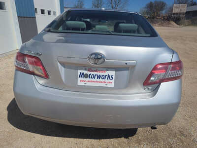 2010 Toyota Camry, $6500. Photo 5