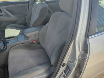 2010 Toyota Camry, $6500. Photo 8