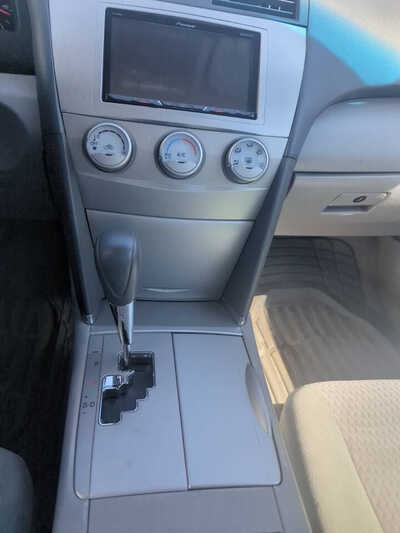 2010 Toyota Camry, $6500. Photo 9