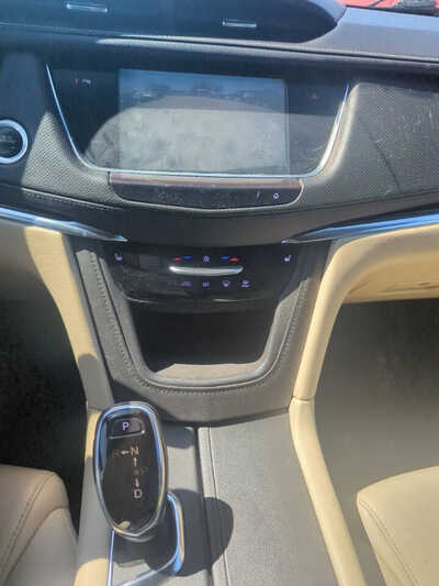 2018 Cadillac XT5, $11999. Photo 10