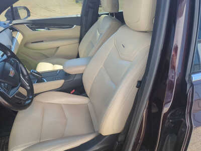 2018 Cadillac XT5, $11999. Photo 9